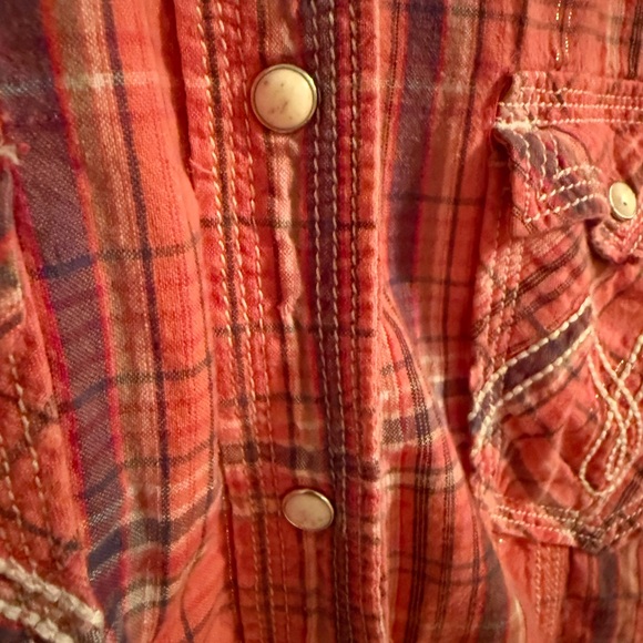 Women’s pink Panhandle pearl snap MED - Picture 3 of 5